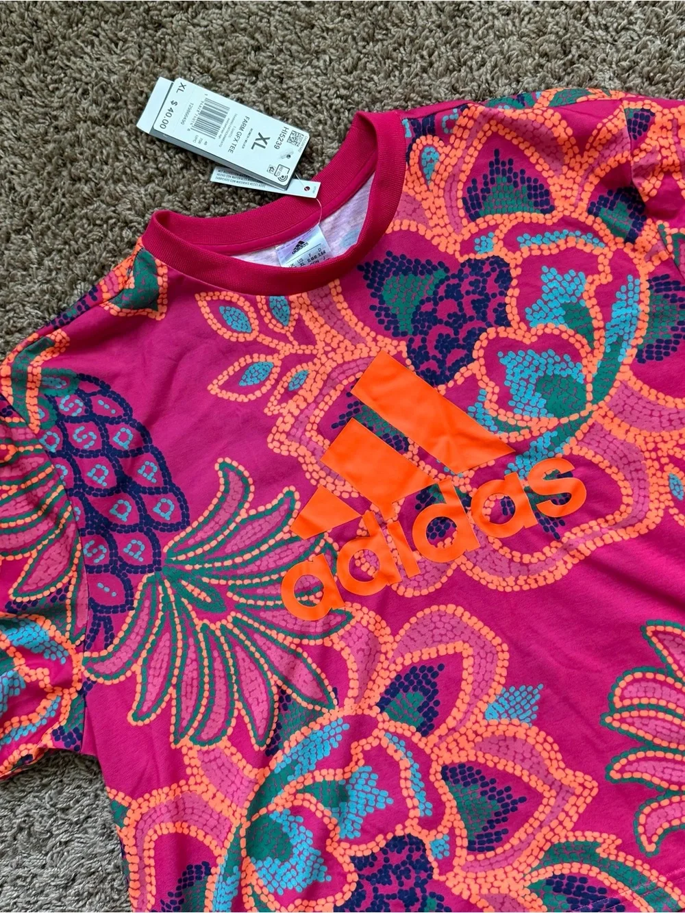 NWT Adidas x FARM Rio Women’s Graphic Tee Vivid Berry Size XL - Picture 2 of 5